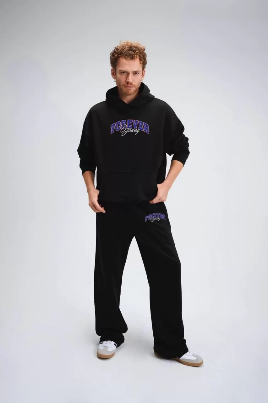 Üç İplik Oversize Kapüşonlu Boru Paça Baskılı Eşofman Takım - Siyah